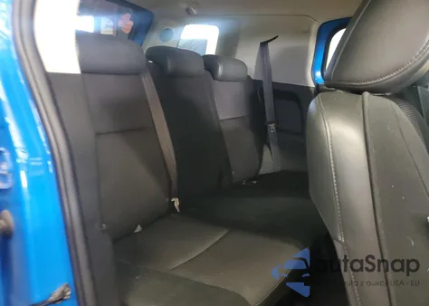 2007 Toyota Fj Cruiser z USA, uszkodzony, nr VIN JTEBU11F270018320